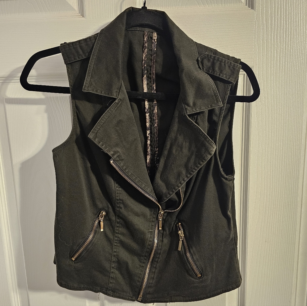 Maurices Black Vest with Zipper Accents